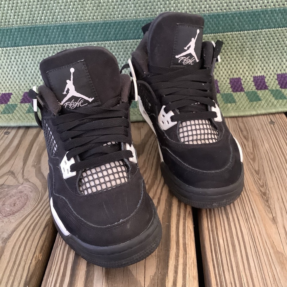 Nike Air Jordan 4 Retro GS White Thunder Youth 4Y FQ8213-001